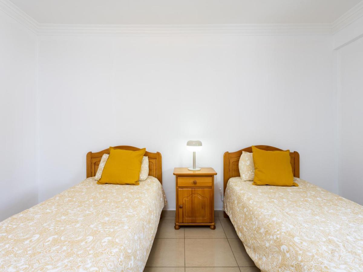 Live Los Cristianos Los Playeros Close To The Beach 아로나 외부 사진